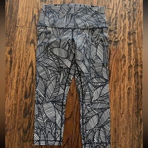 Lululemon Cropped Legging
